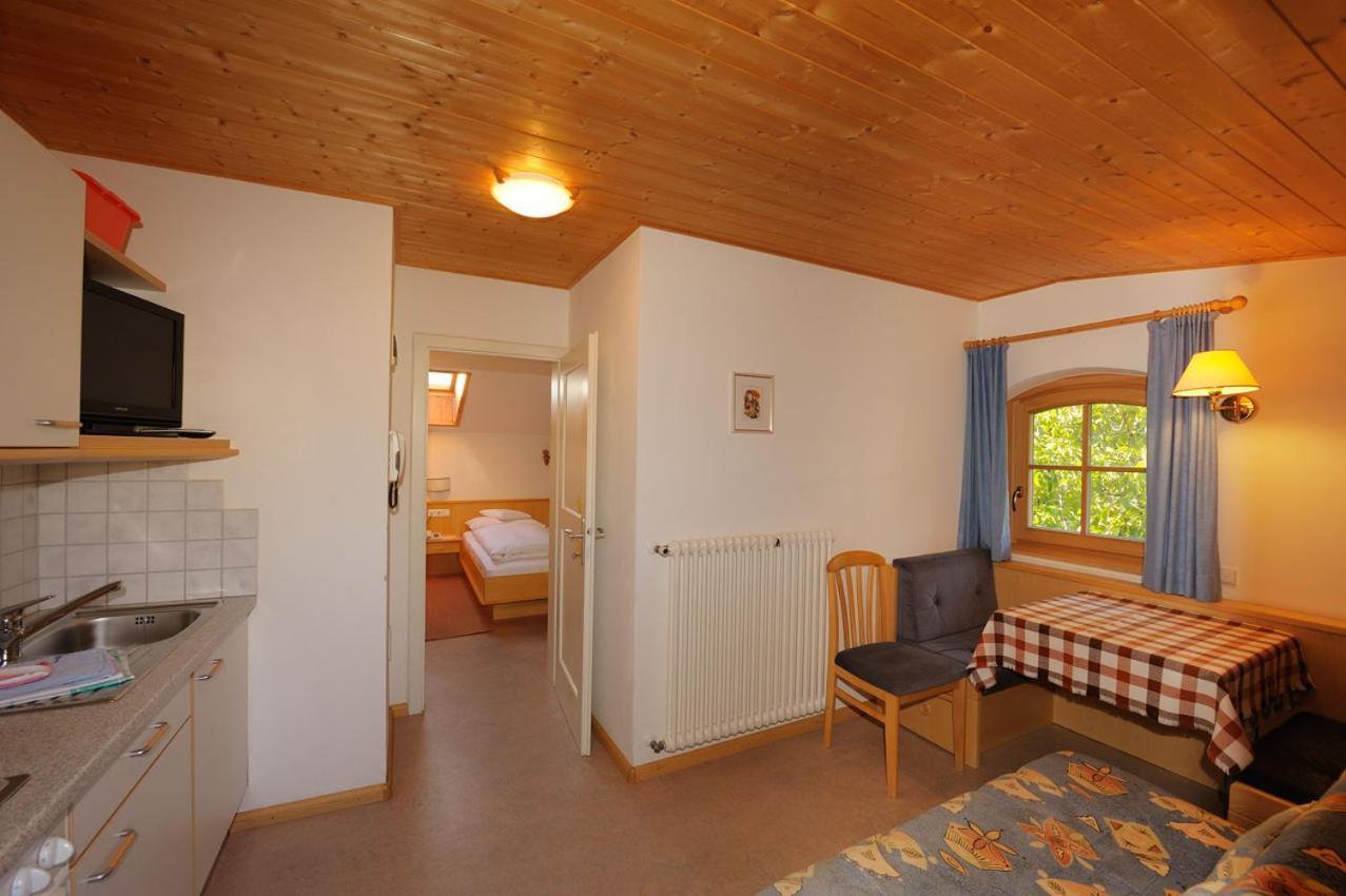 Unterdornerhof Aparthotel Lagundo Ngoại thất bức ảnh