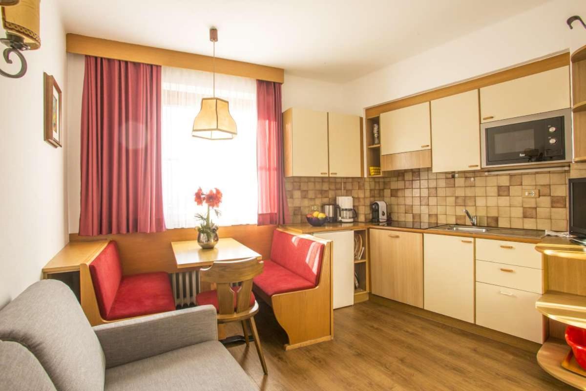 Unterdornerhof Aparthotel Lagundo Ngoại thất bức ảnh